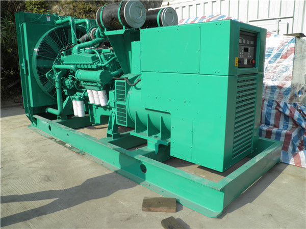岑巩发电车出租-柴油发电机组在使用的过程中应该做好哪些防护工作