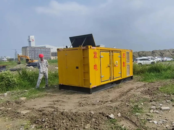 岑巩200KW柴油发电机机组每小时的油耗量受哪些因素影响？